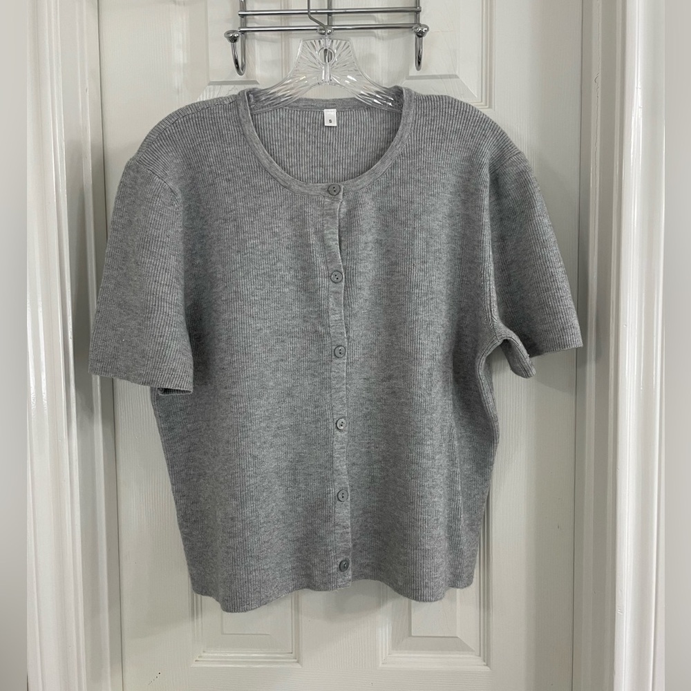 Amazon Grey Cardigan with Short Sleeve Size S